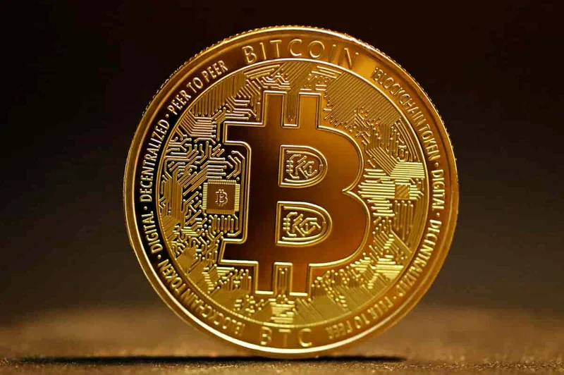 Bitcoin's Future vs. Gold: More Hot Air?